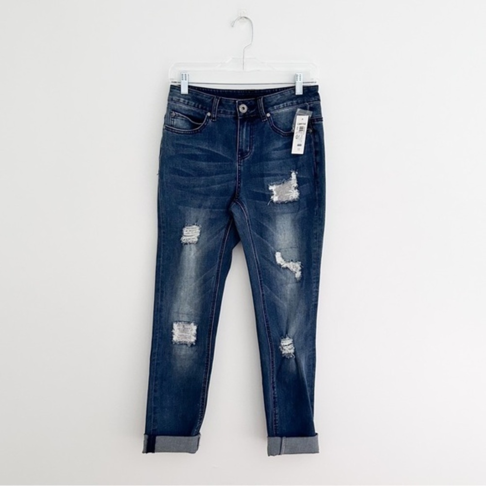 NWT Cartise Distressed Boyfriend Jeans Stretch Rhinestone Patch Style Size 2